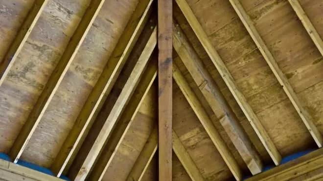 Jakie belki na strop drewniany 7m - wybierz najlepsze materiały i wytrzymałość